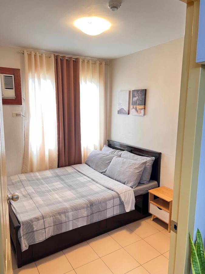 One Spatial Two Bedroom Condominium Unit With Pool And Gym Free Netflix And Wifi Iloilo City Exteriör bild